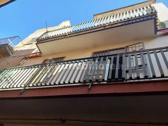 Palazzo - Edificio in vendita a Paternò