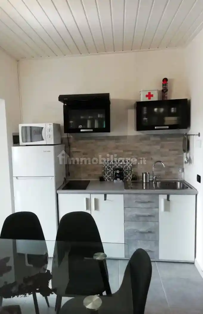 Palazzo - Edificio in vendita a Lesa