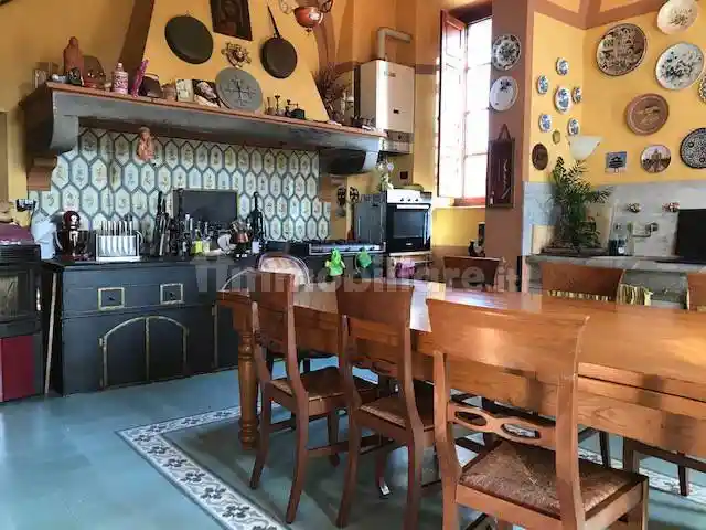 Villa in vendita a Cascina