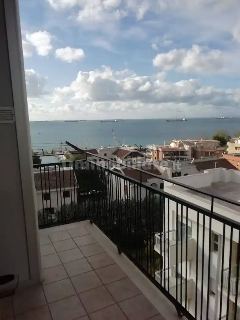 Appartamento in vendita a Taranto