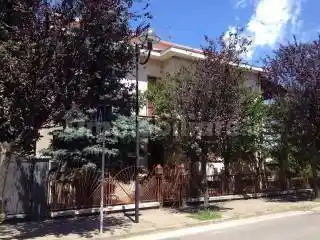 Casa indipendente in vendita a Canelli