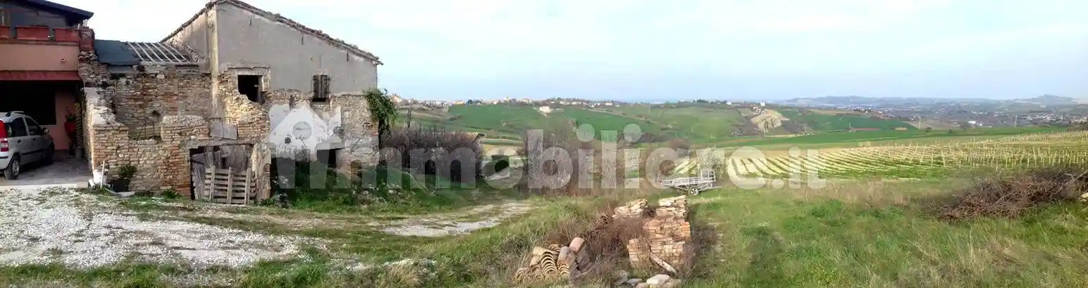 Rustico - Casale in vendita a San Clemente