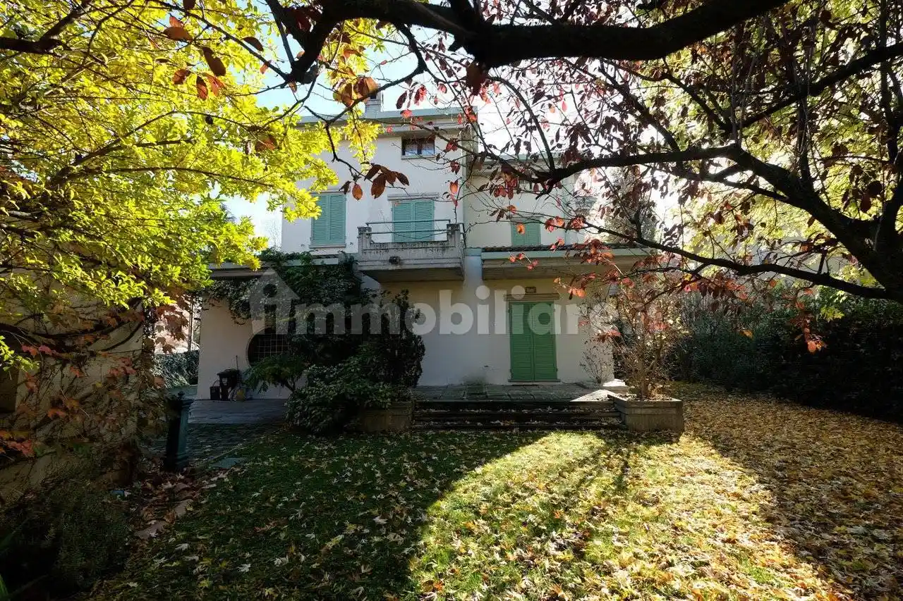 Villa in vendita a Cavriago