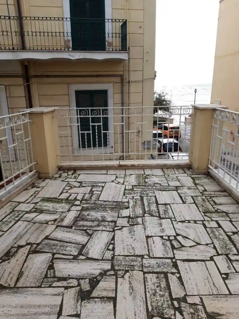 Palazzo - Edificio in vendita a Nettuno