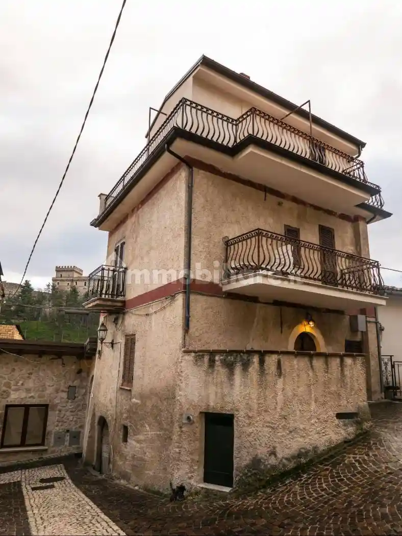 Terratetto unifamiliare via Monte Sirente 11, Centro, Celano - foto 5