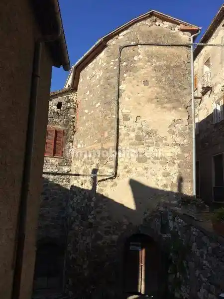 Casa indipendente in vendita a Patrica