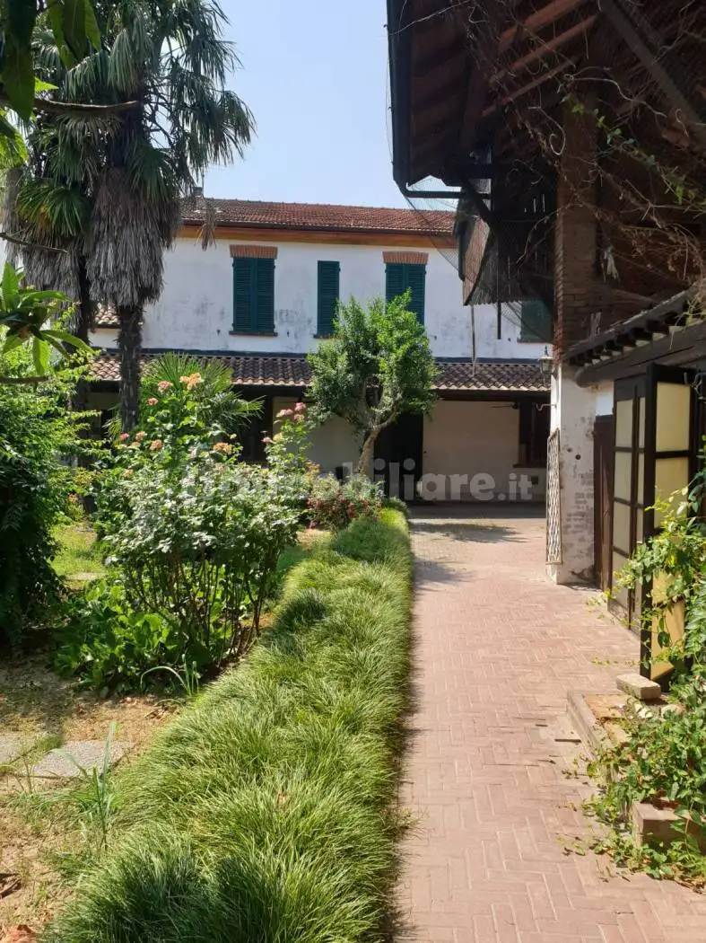 Villa unifamiliare via Giuseppe Garibaldi 89, Centro, Torre de' Picenardi - foto 4