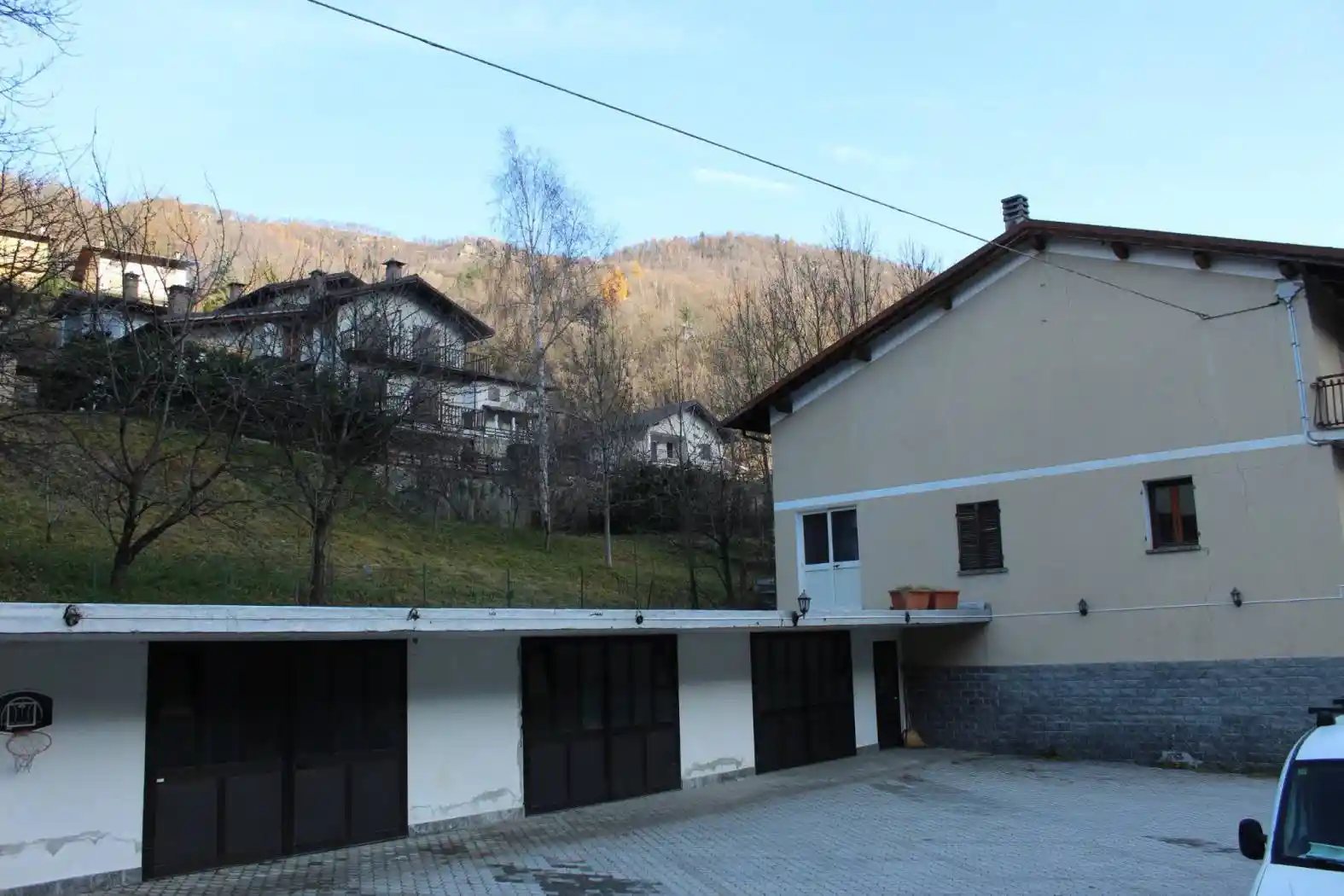 Casa indipendente in vendita a Frassino