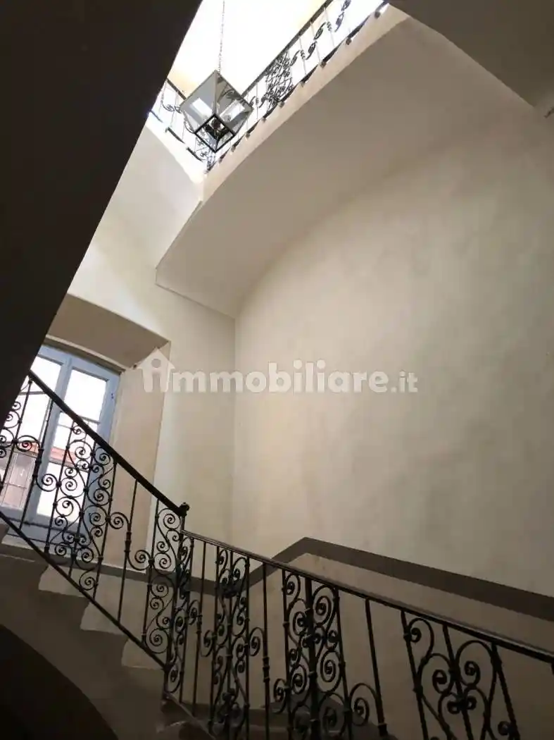 Trilocale ottimo stato, secondo piano, Centro Storico, Lodi - foto 3