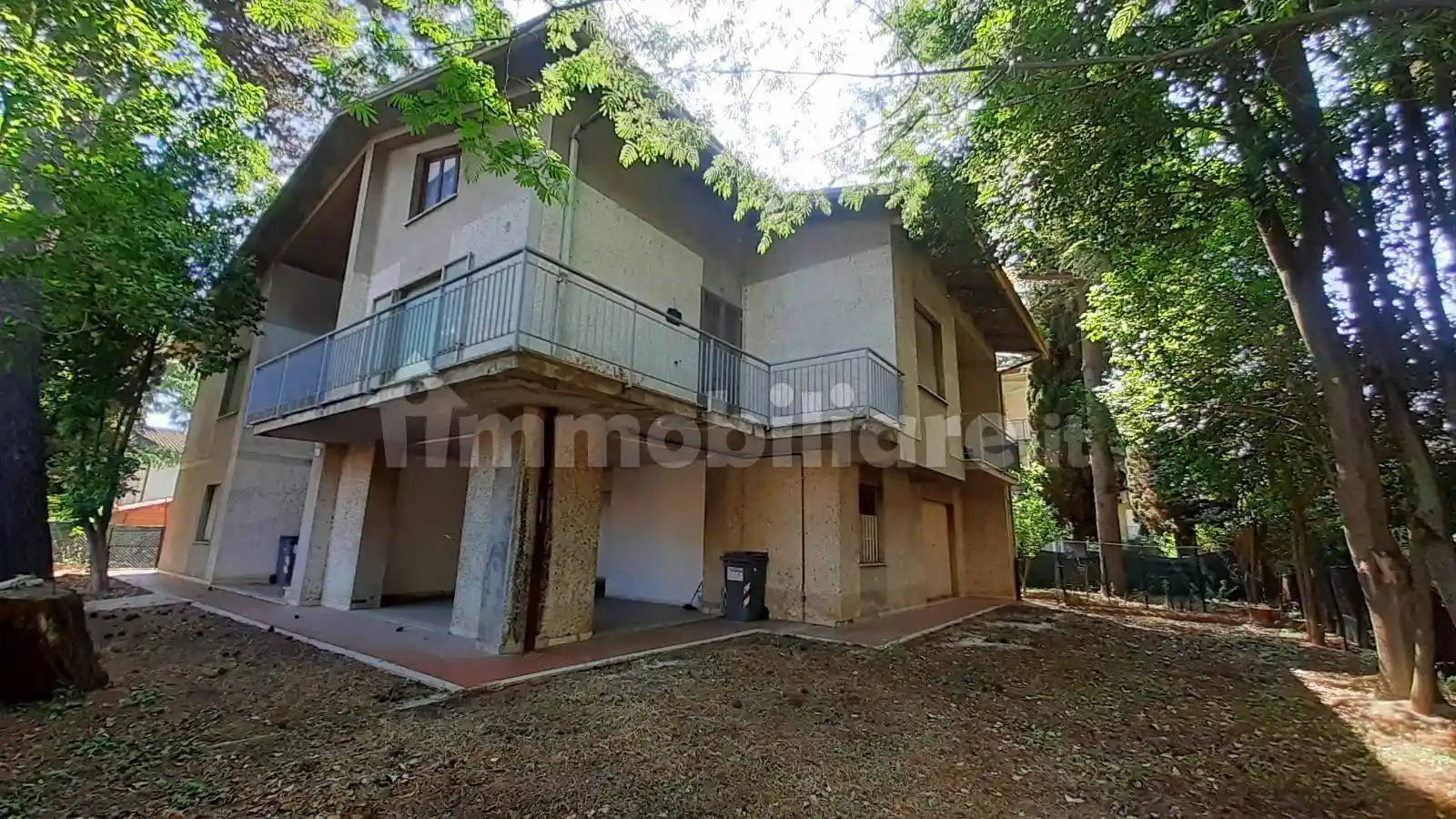 Villa in vendita a Foligno