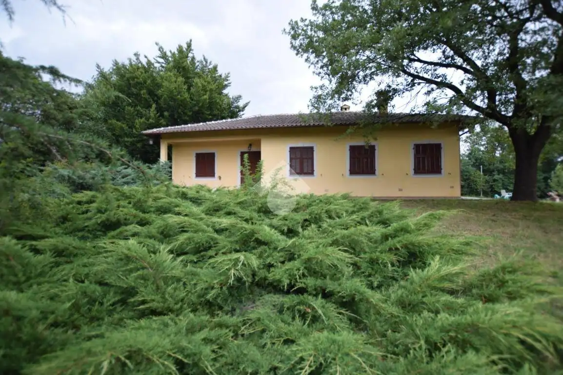 Villa in vendita a Tassarolo