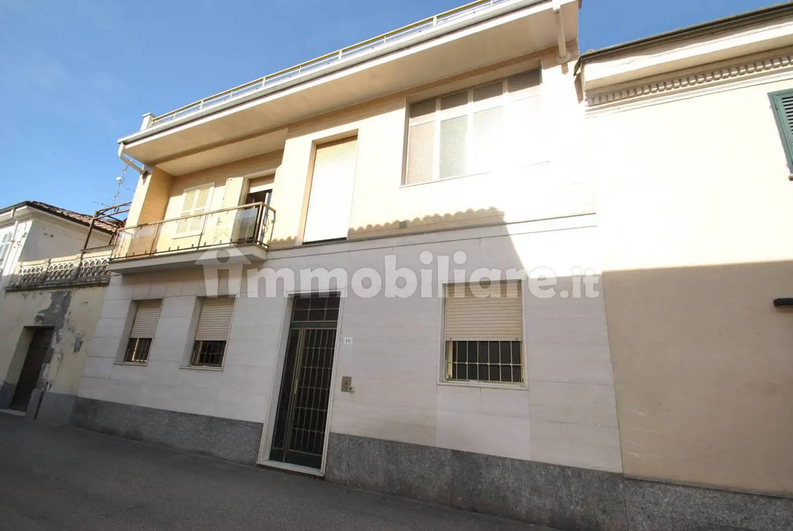 Villa in vendita a Desana