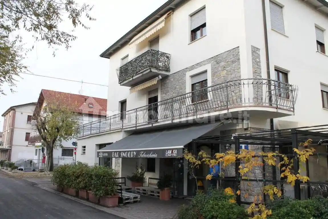 Villa in vendita a Neviano degli Arduini