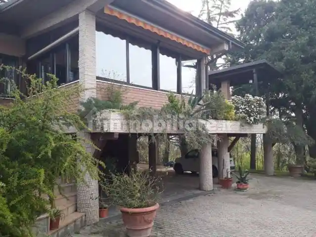 Villa in vendita a Reggio Emilia