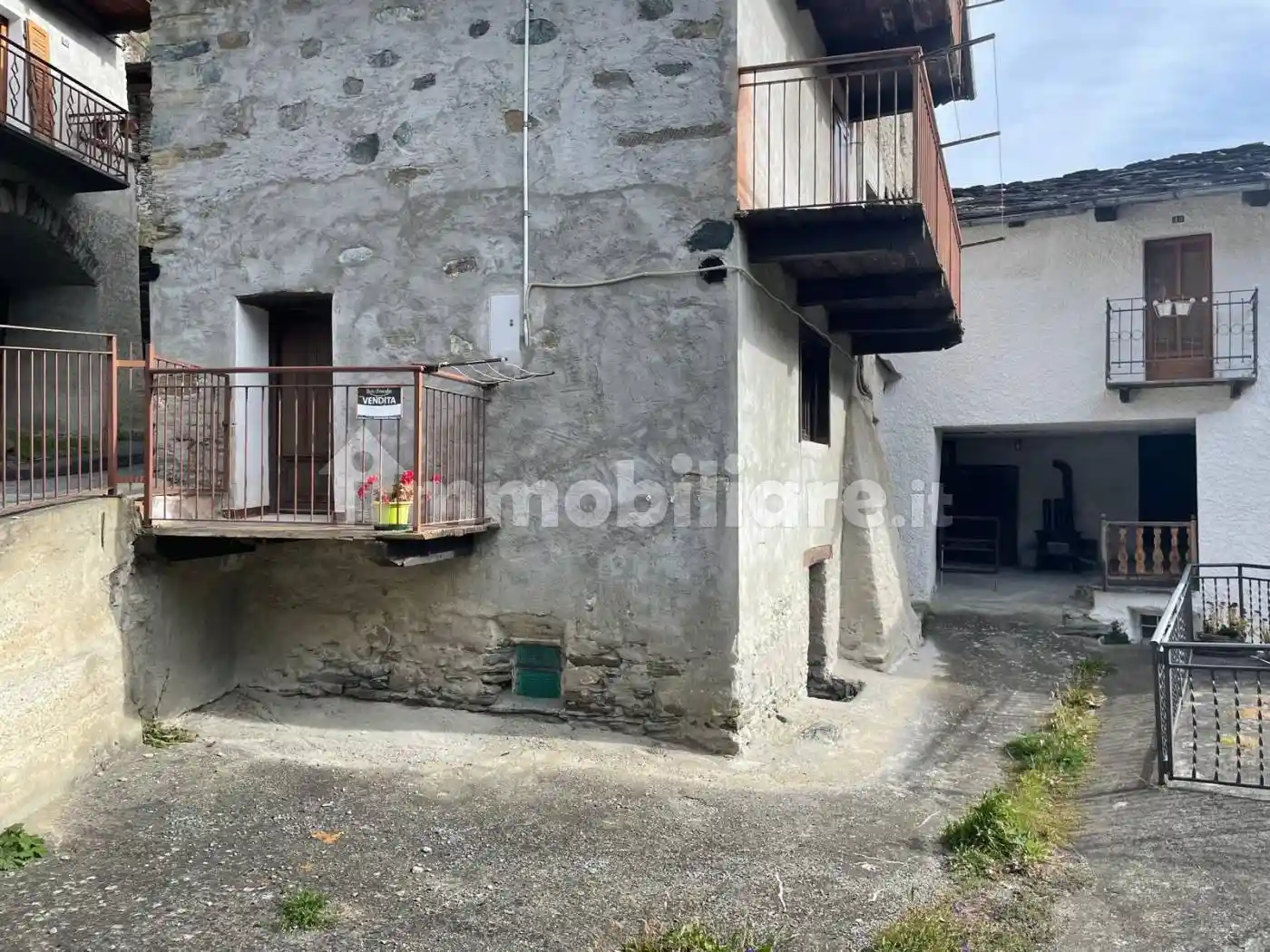 Appartamento in vendita a Sampeyre