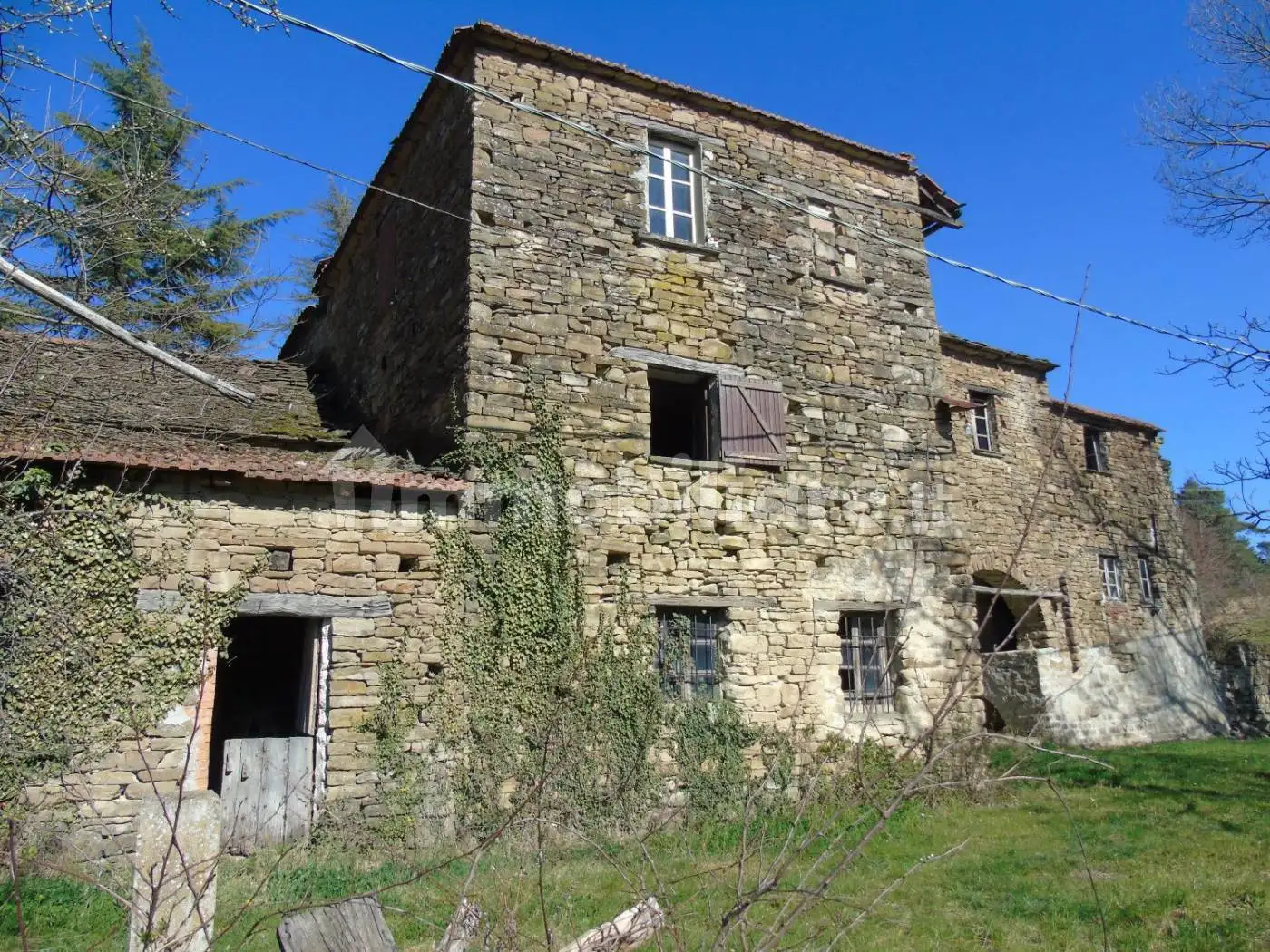 Rustico - Casale in vendita a Perletto