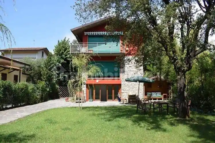 Villa in affitto a Forte dei Marmi