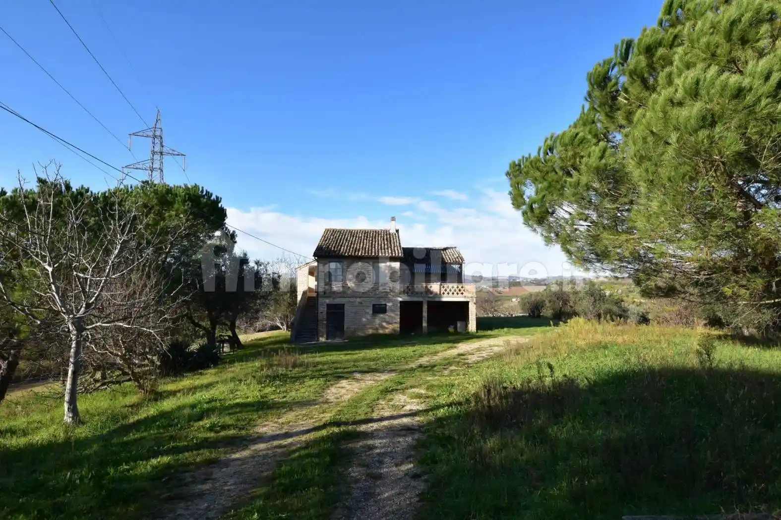 Rustico - Casale in vendita a Monsampolo del Tronto