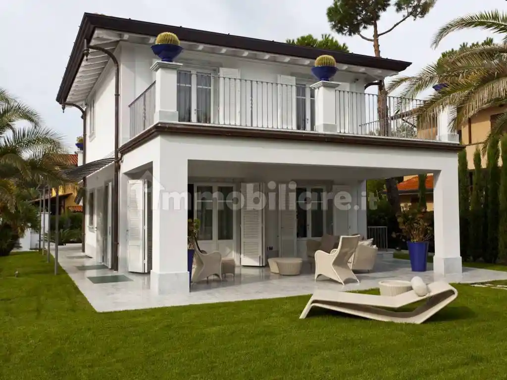 Villa in affitto a Forte dei Marmi