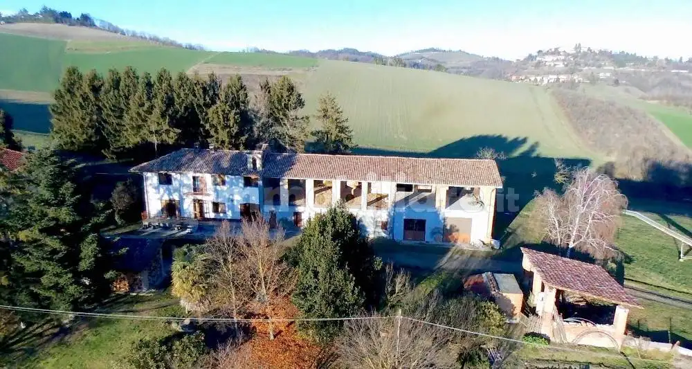 Rustico - Casale in vendita a Robella