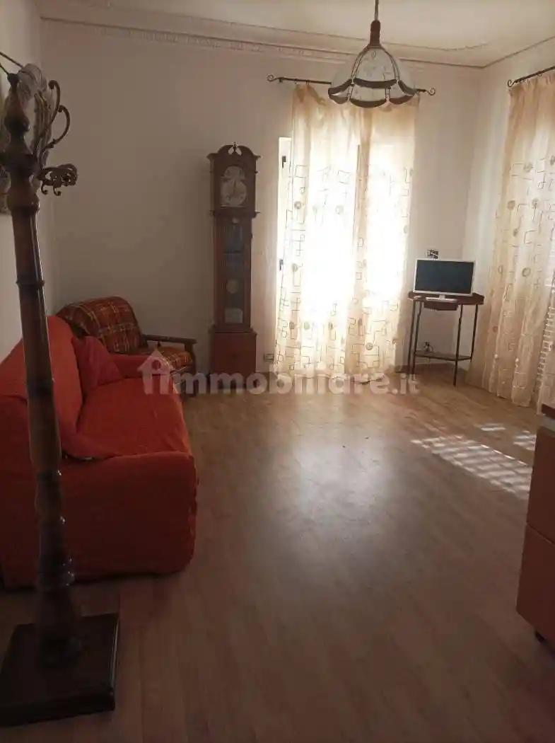 Trilocale via Sant'Aloe 7, Centro, Vibo Valentia - foto 2