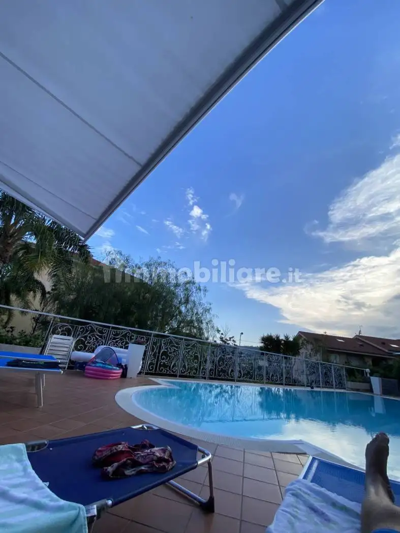 Villa in affitto a Sanremo