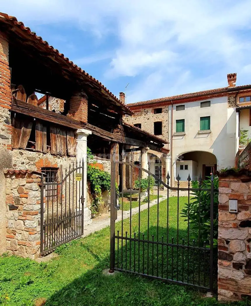 Villa in vendita a Carrè