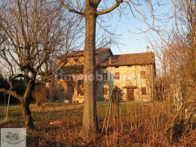 Rustico - Casale in vendita a Formigine