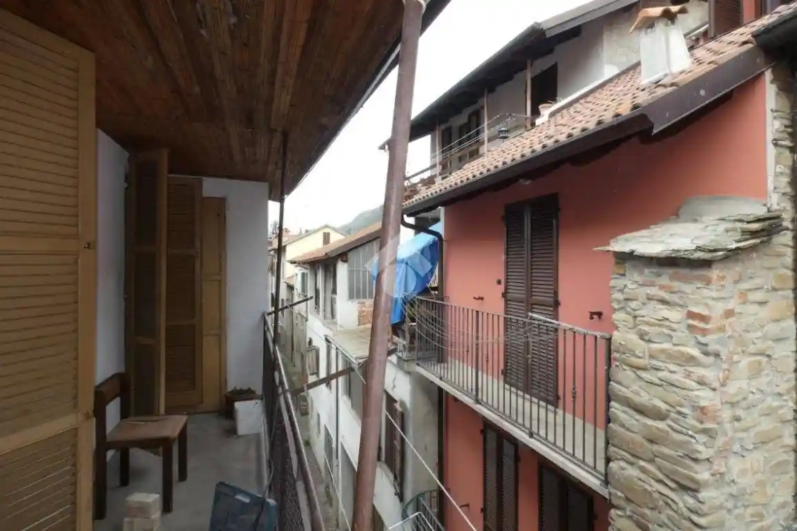Casa indipendente in vendita a Monastero Bormida