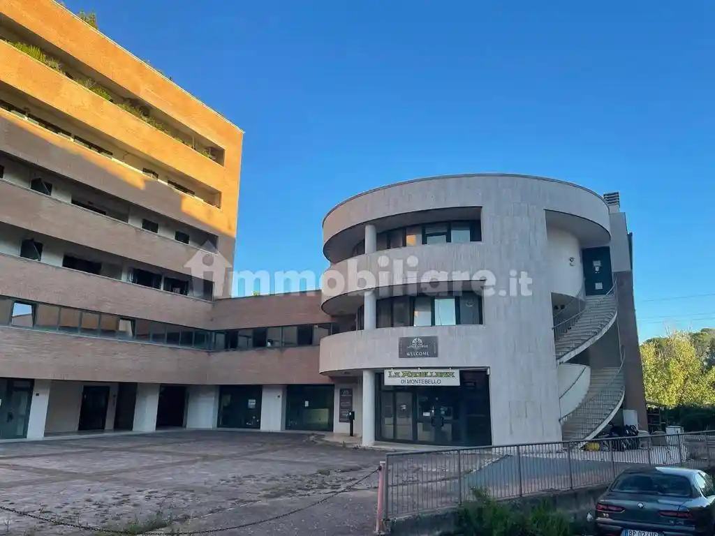 Palazzo - Edificio in vendita a Perugia