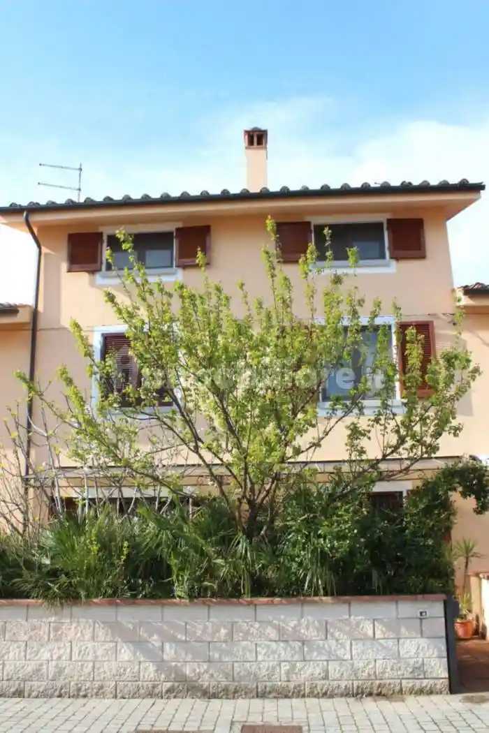 Villetta a schiera in vendita a Chiesina Uzzanese