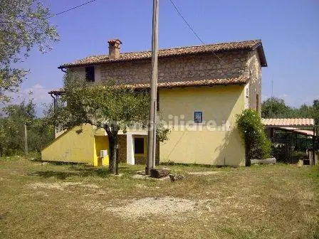 Rustico - Casale in vendita a Pastena