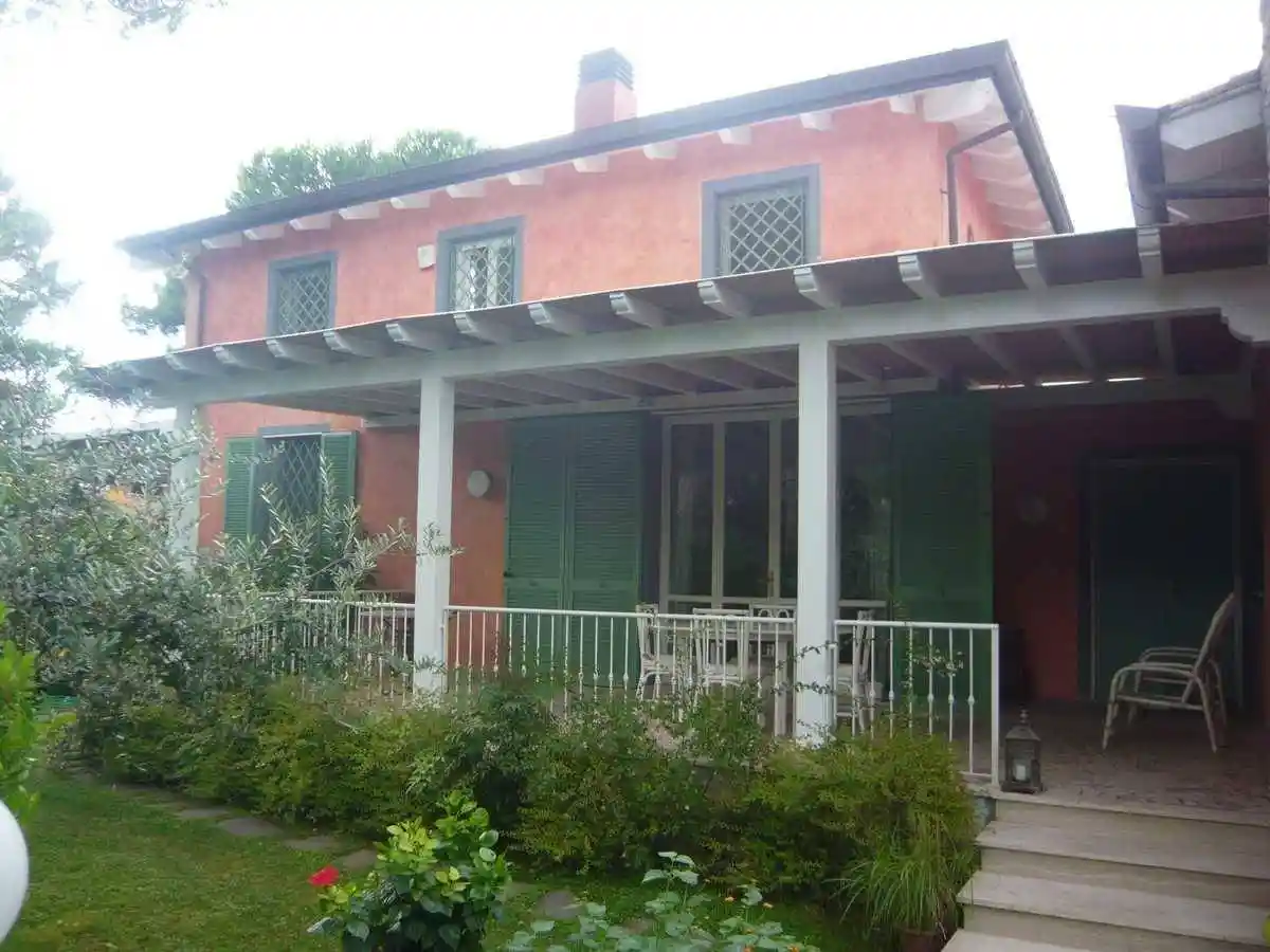 Villa in vendita a Forte dei Marmi
