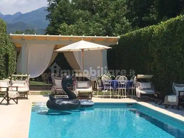 Villa in vendita a Forte dei Marmi