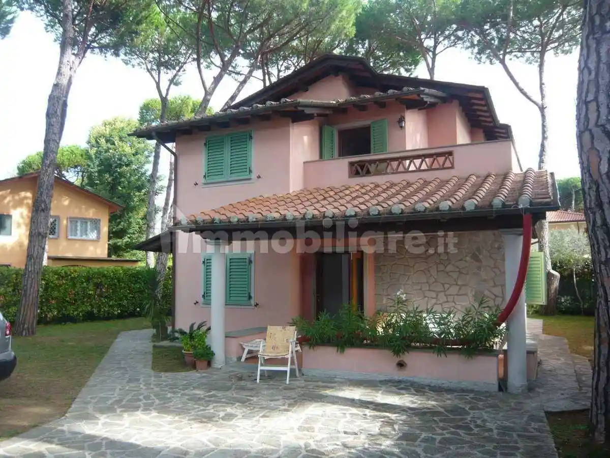 Villa in vendita a Forte dei Marmi