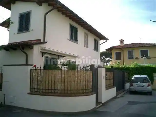 Villetta a schiera in vendita a Forte dei Marmi