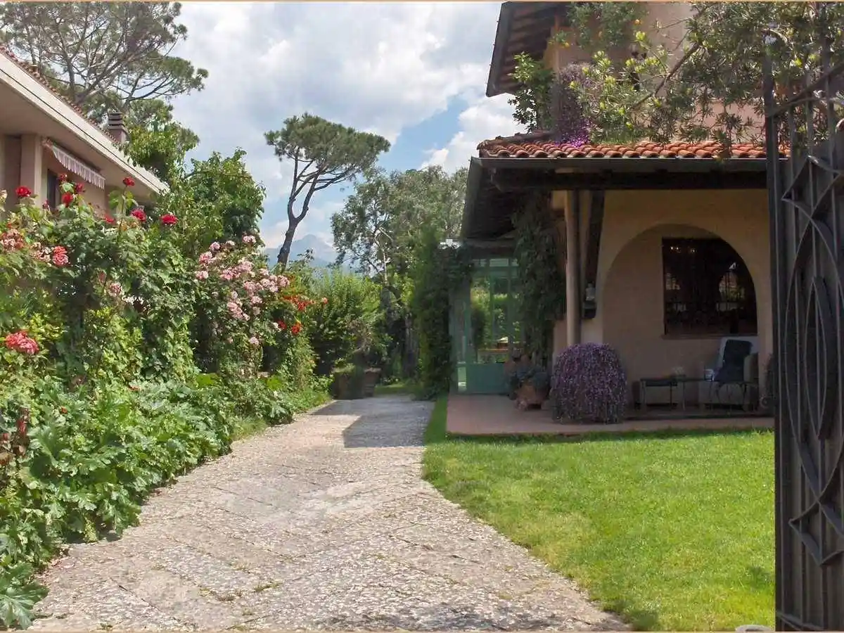 Casa indipendente in vendita a Forte dei Marmi