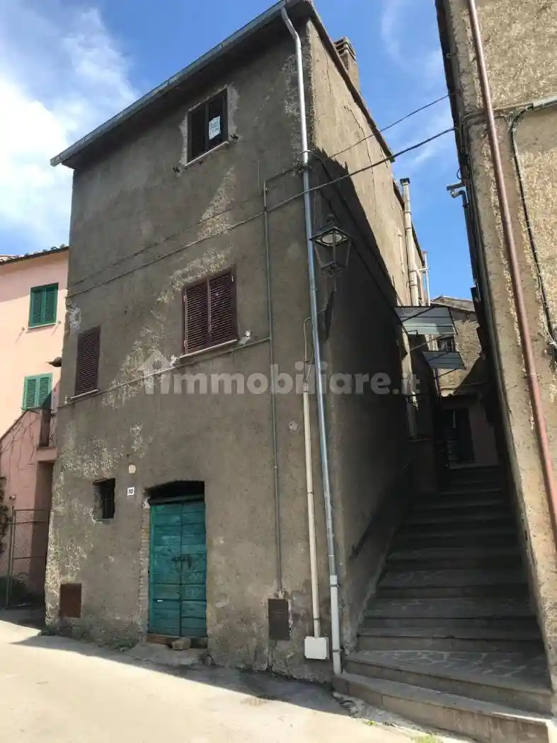 Appartamento in vendita a Bassano in Teverina