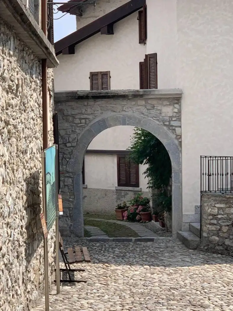 Villa unifamiliare via Chiesa, Caglio - foto 3