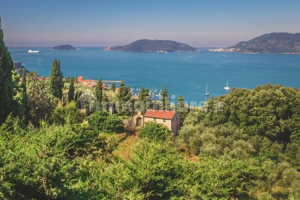 Appartamento in affitto a Lerici