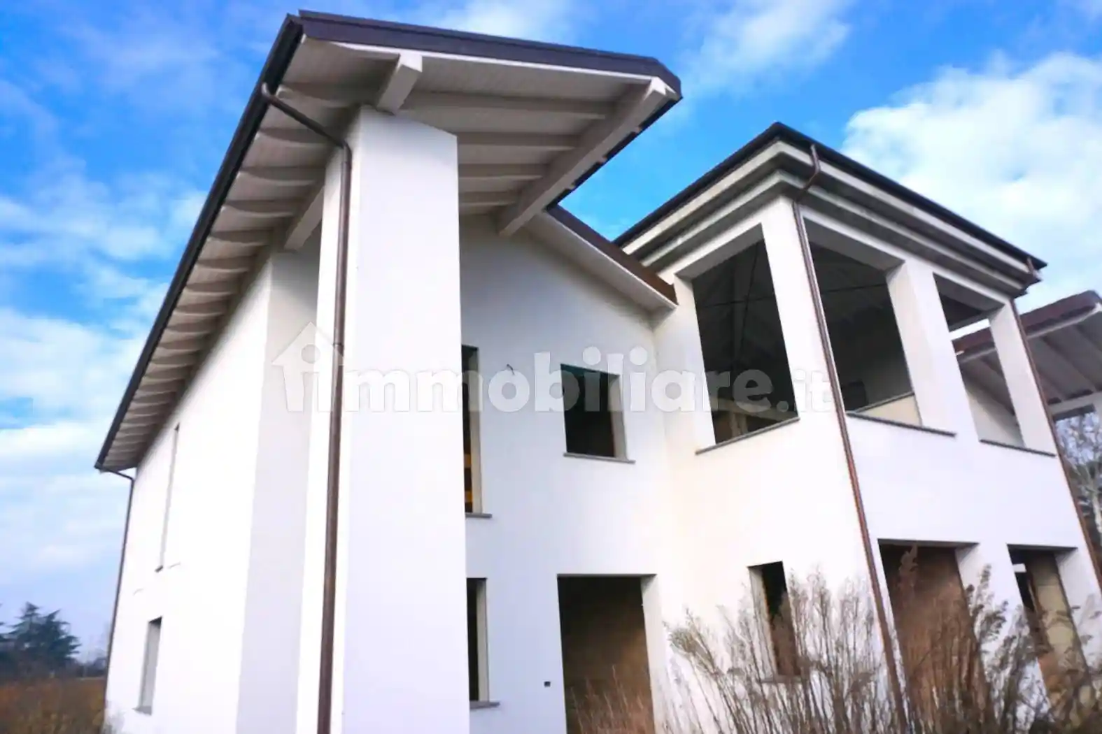 Villa in vendita a Montechiarugolo