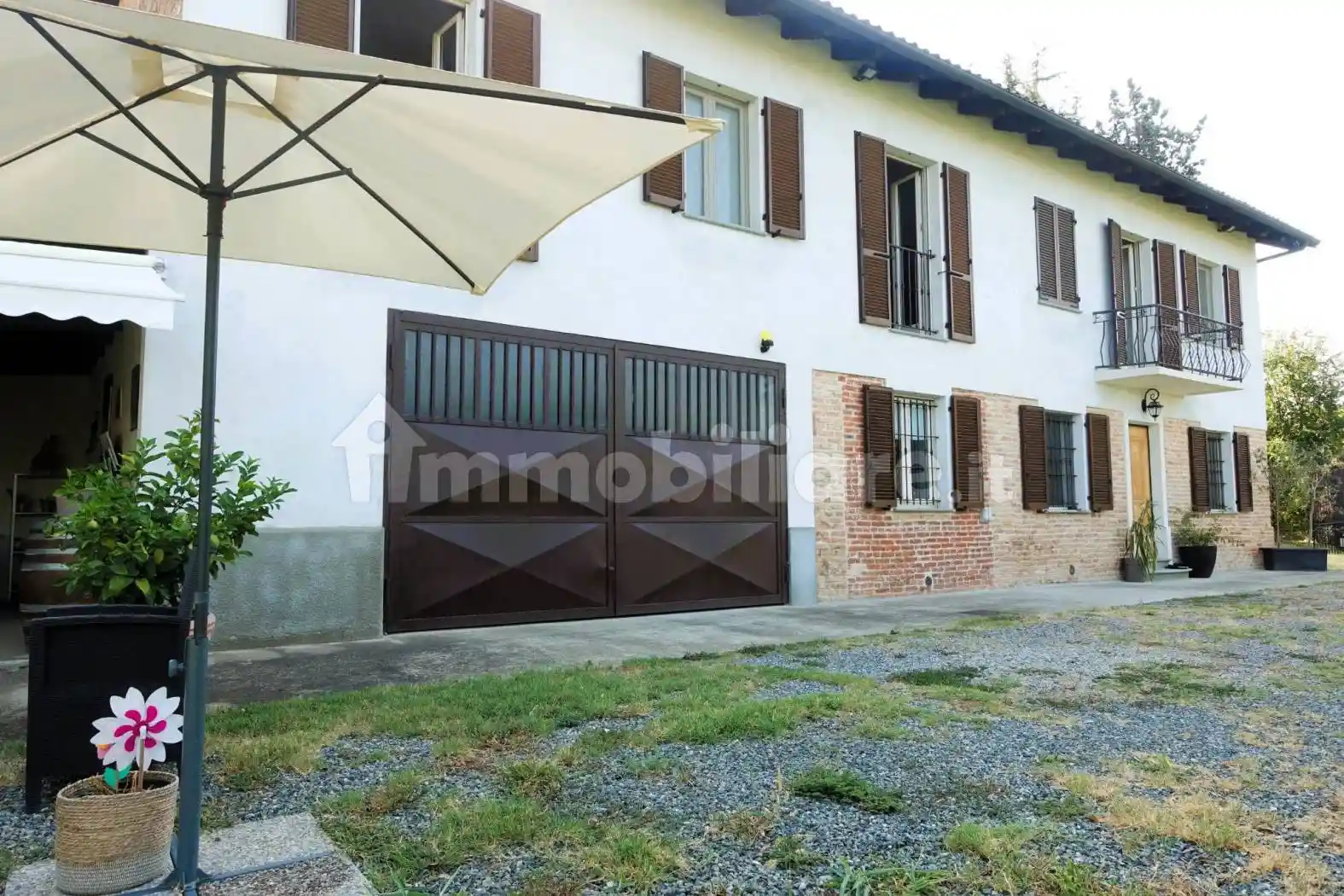 Rustico - Casale in vendita a Mombercelli