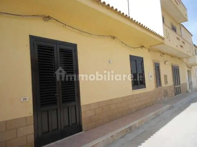 Casa indipendente in affitto a Petrosino