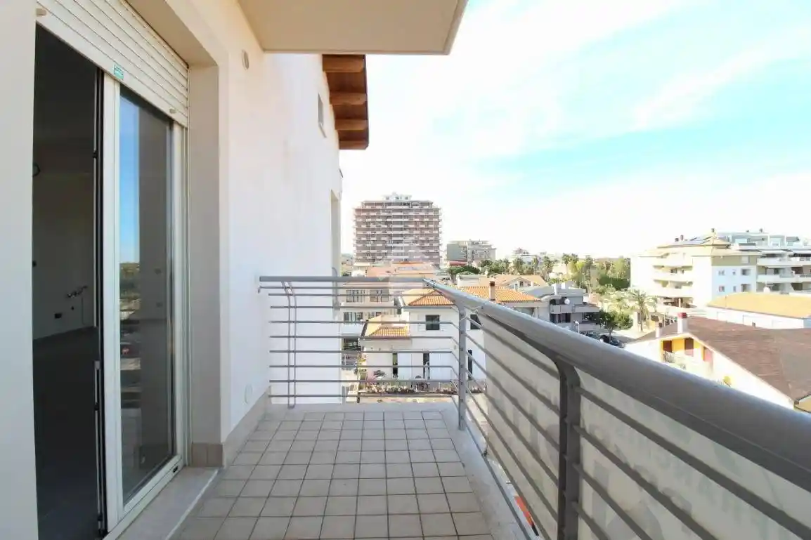 Trilocale via Pò 1, Centro, Roseto degli Abruzzi - foto 5