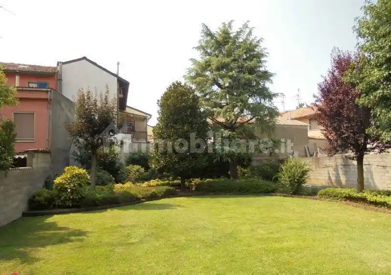 Villa in vendita a Soresina