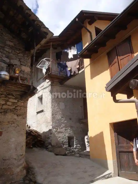 Rustico - Casale in vendita a Gordona