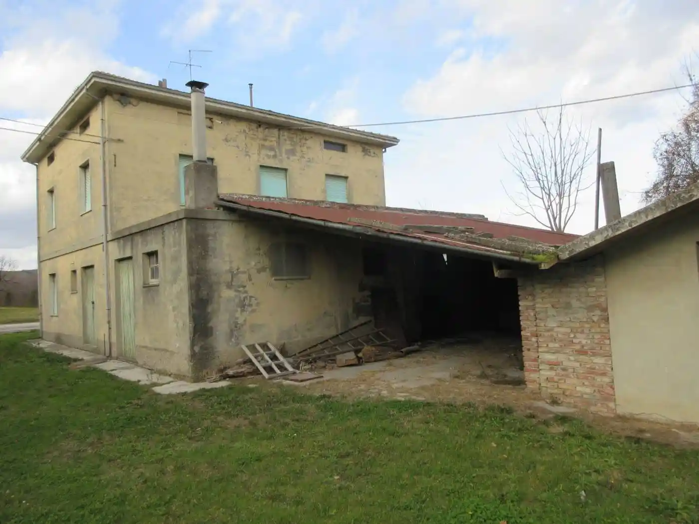 Rustico - Casale in vendita a Vallefoglia