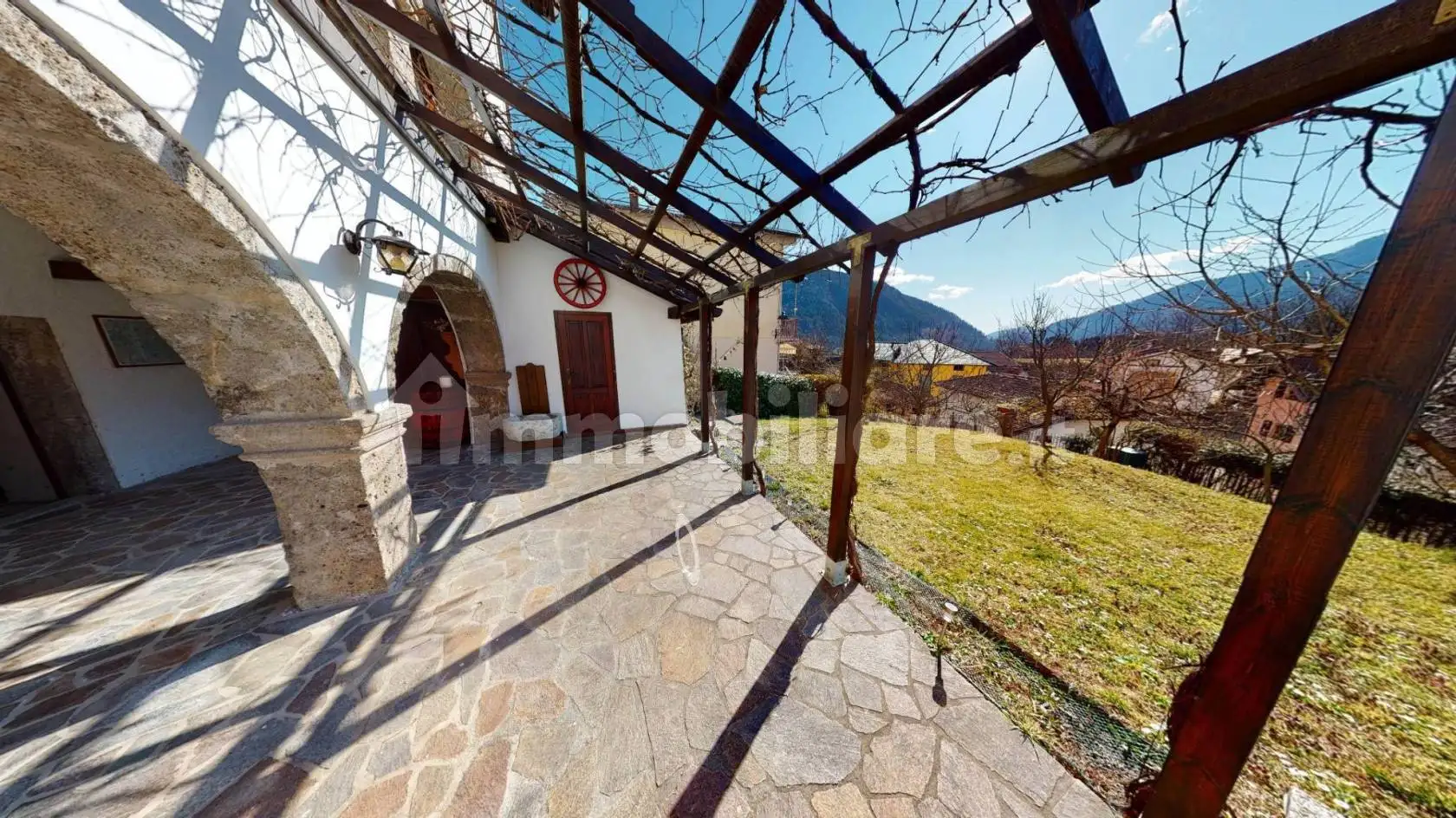 Villa unifamiliare, ottimo stato, 375 m², Cercivento - foto 3