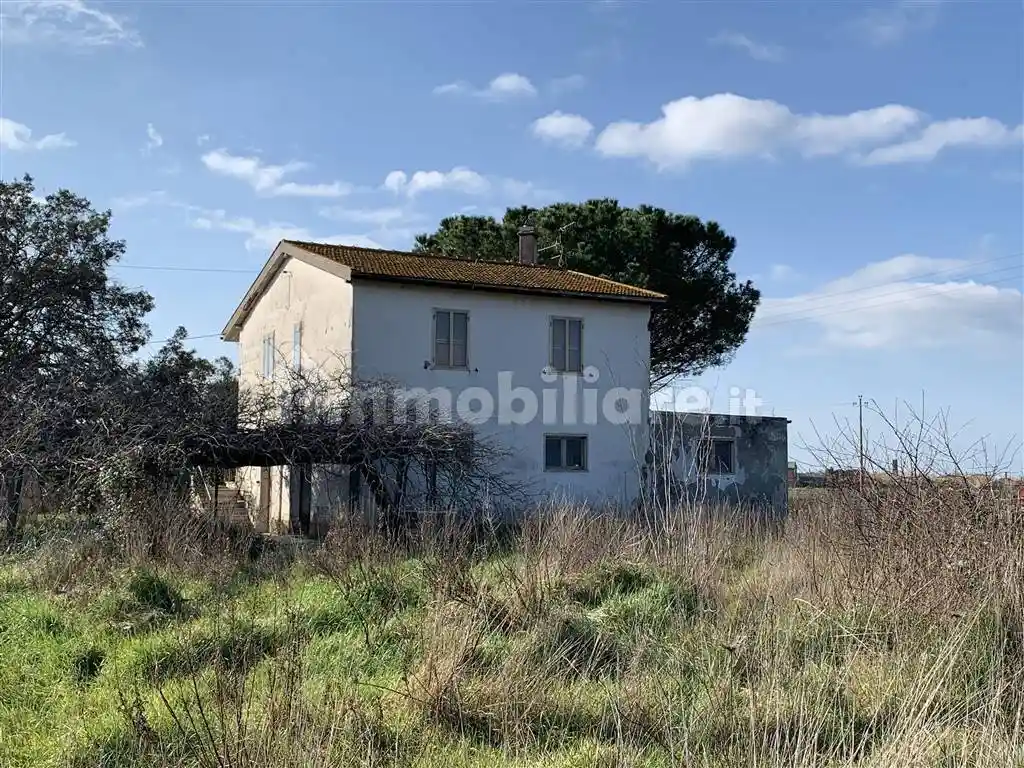 Rustico - Casale in vendita a Orbetello