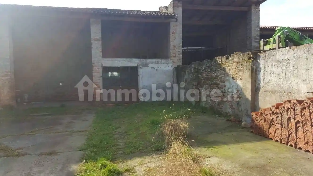 Rustico - Casale in vendita a Gambara